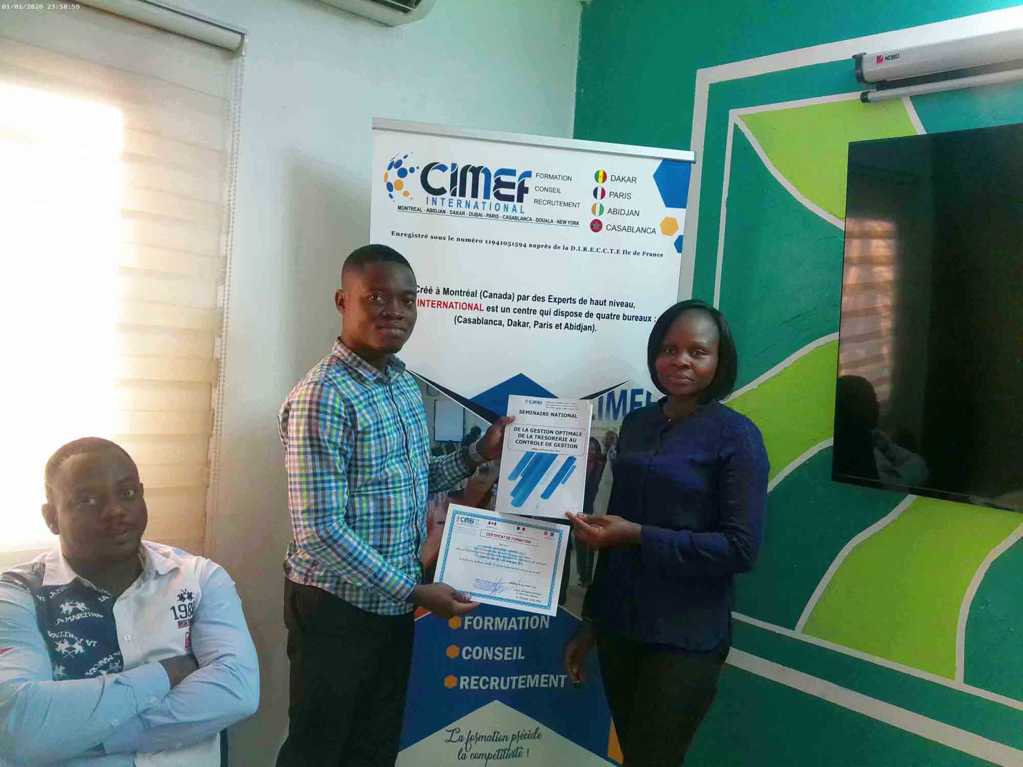 Maintenance des infrastructures portuaires (quais, digue, terre-pleins, route et réseaux d'assainissement) et gestion portuaire.