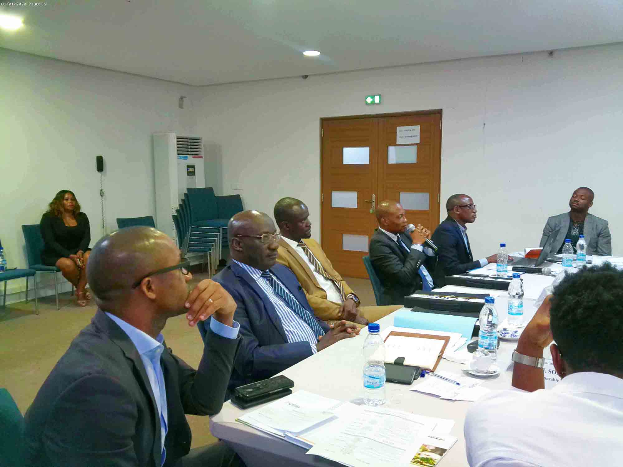 Identifier les risques de pollution, les maîtriser et contrôler les activités minières ou pétrolières